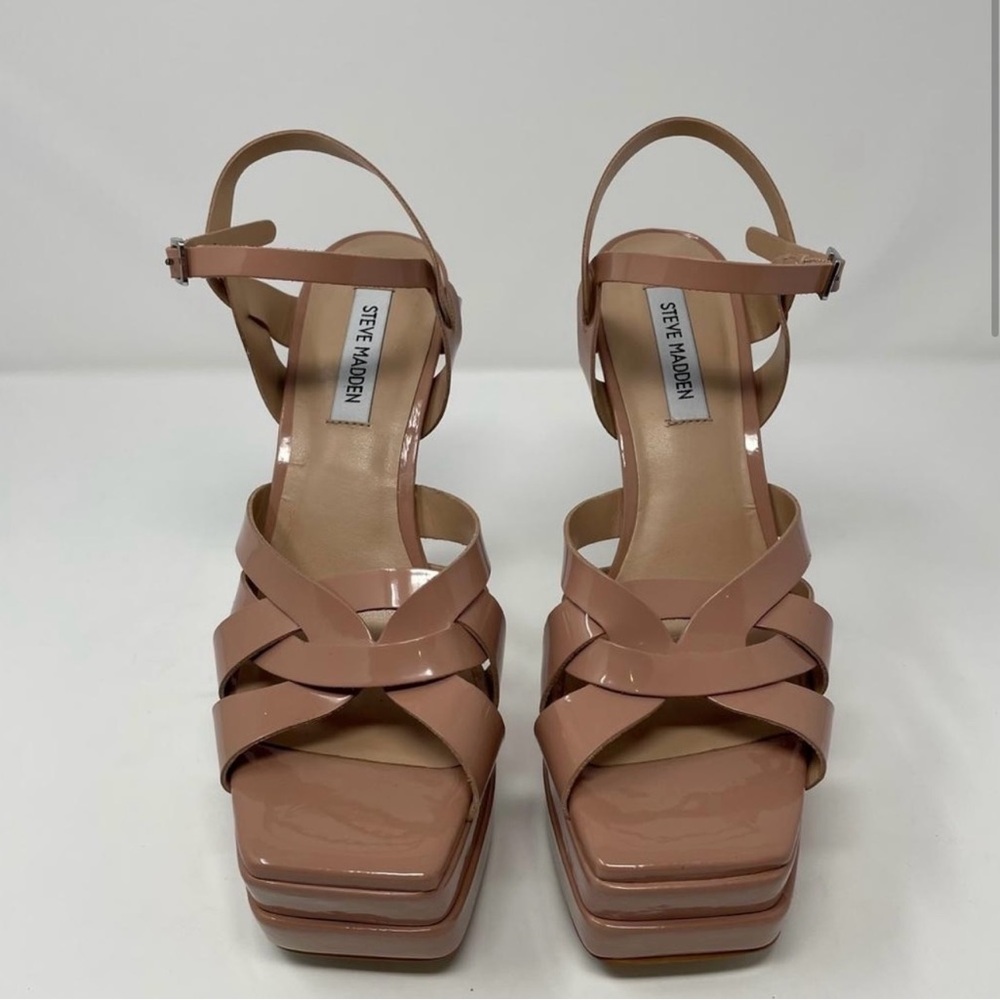 Steve Madden Blush Nude Patent Platform Flirt
Ankle Strap Heel Sandals - Picture 4 of 7